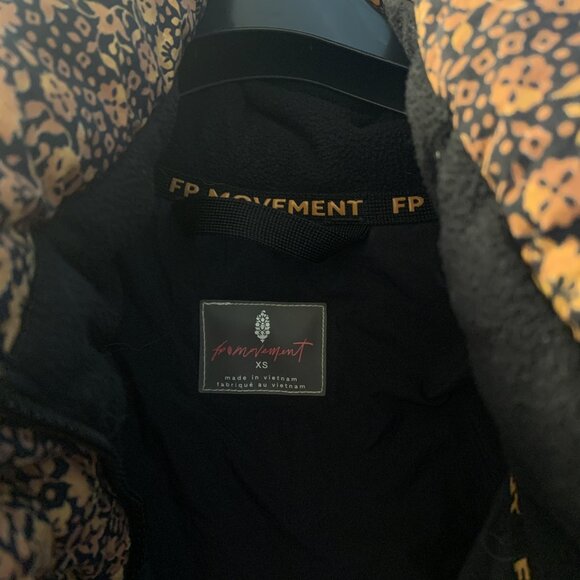 Free People  Phoebe packable puffer jacket in toasted coconut - Picture 4 of 5